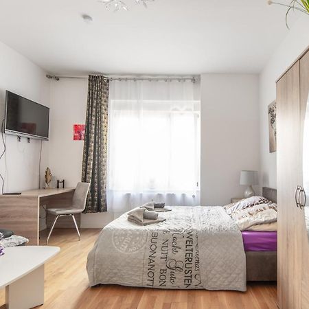 A Stylish Apartment In The Center Of True Berlin Luaran gambar